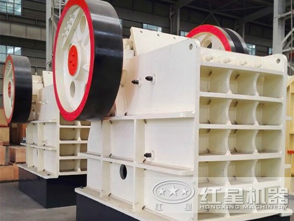 69石頭顎破機，產(chǎn)量為50-160t/h