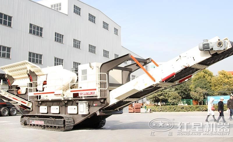 小型履帶石頭破碎機(jī)匠工于心，環(huán)保達(dá)標(biāo)，不怕污染