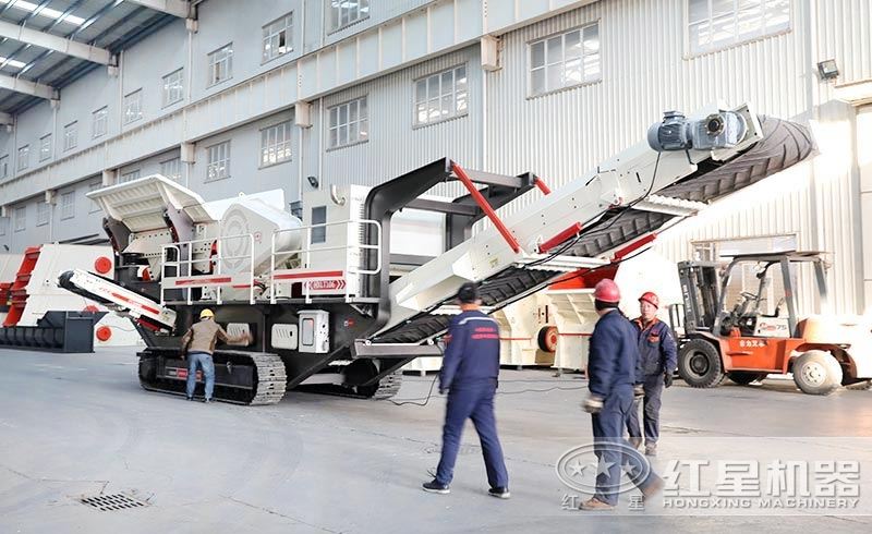 履帶破碎機_液壓自行驅(qū)動廠家，客戶來廠咨詢