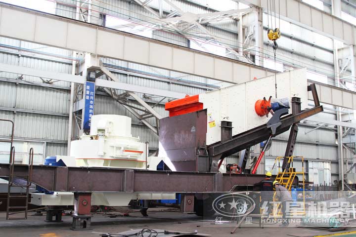 移動(dòng)柴油機(jī)式制沙機(jī)：配VSI制砂機(jī)，制砂+整形