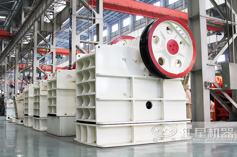 57破碎機產(chǎn)量40-110t/h，性價比高，超多客戶都選擇的破碎機